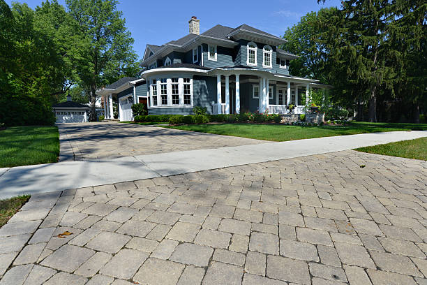 Best Professional Driveway Pavers  in Sissonville, WV